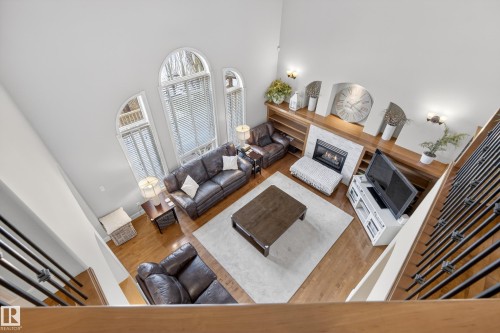 15712 135 Street, Edmonton, AB - Indoor With Fireplace