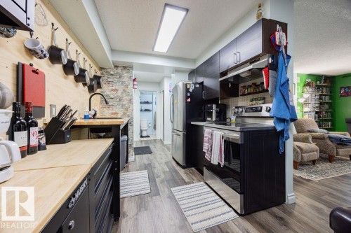 205 12841 65 Street, Edmonton, AB - Indoor Photo Showing Kitchen