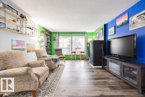 205 12841 65 Street, Edmonton, AB - Indoor Photo Showing Living Room