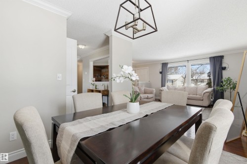 26 Longview Crescent, St. Albert, AB - Indoor Photo Showing Dining Room