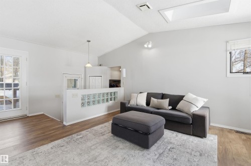 26 Longview Crescent, St. Albert, AB - Indoor