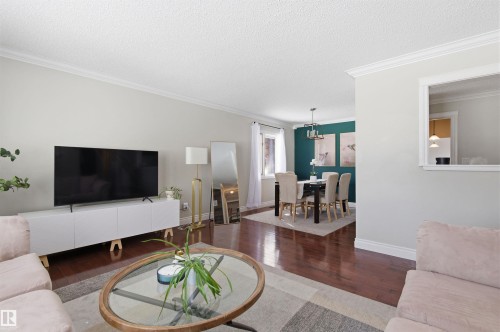 26 Longview Crescent, St. Albert, AB - Indoor Photo Showing Living Room