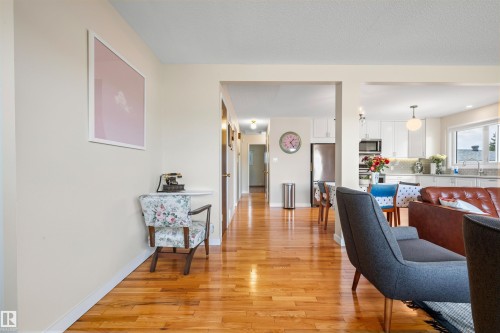 7811 148 Avenue, Edmonton, AB - Indoor