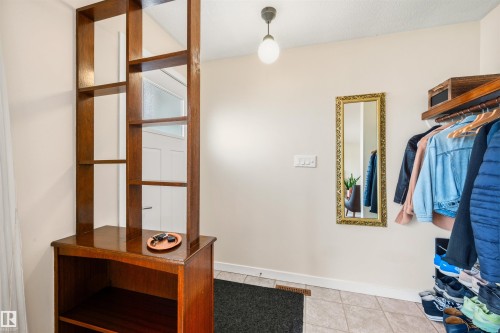 7811 148 Avenue, Edmonton, AB - Indoor