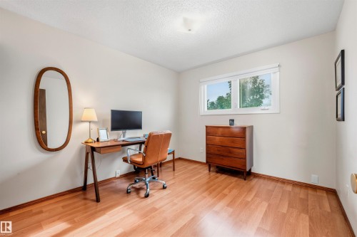 7811 148 Avenue, Edmonton, AB - Indoor Photo Showing Office
