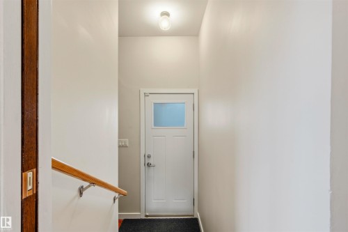 7811 148 Avenue, Edmonton, AB - Indoor Photo Showing Other Room
