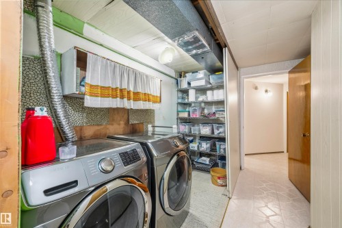 7811 148 Avenue, Edmonton, AB - Indoor Photo Showing Laundry Room