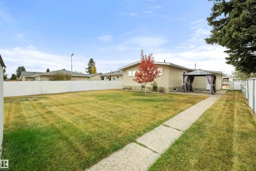 7811 148 Avenue, Edmonton, AB - Outdoor