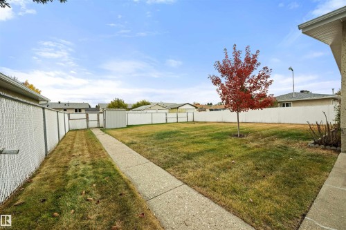 7811 148 Avenue, Edmonton, AB - Outdoor