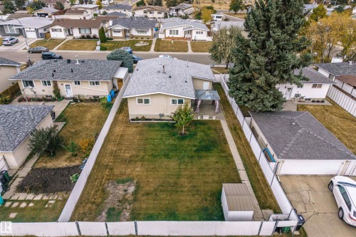 7811 148 Avenue, Edmonton, AB - Outdoor