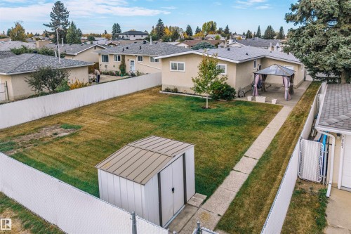 7811 148 Avenue, Edmonton, AB - Outdoor