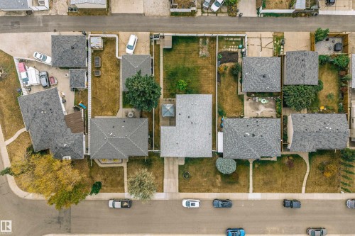 7811 148 Avenue, Edmonton, AB - 