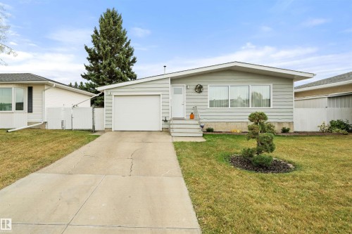 7811 148 Avenue, Edmonton, AB - Outdoor