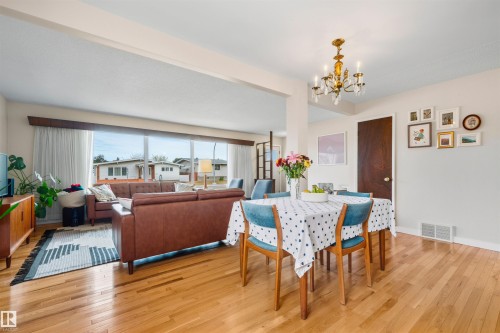 7811 148 Avenue, Edmonton, AB - Indoor