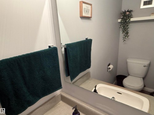 207 7815 159 Street, Edmonton, AB - Indoor Photo Showing Bathroom