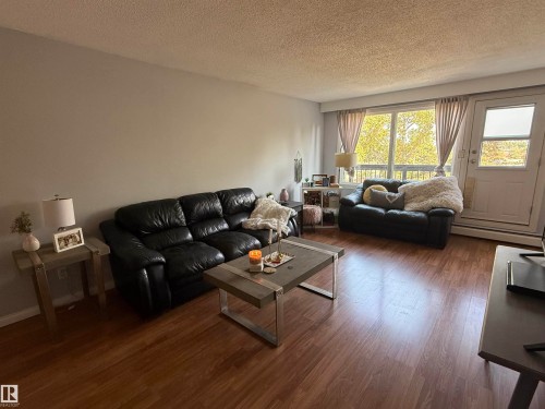 207 7815 159 Street, Edmonton, AB - Indoor Photo Showing Living Room