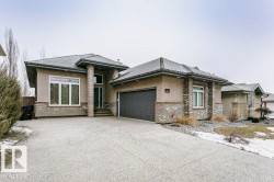 1180 HOLLANDS Way  Edmonton, AB T6R 3S9