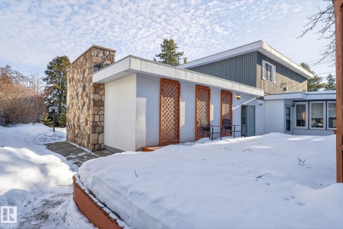 16 Laurier Place, Edmonton, AB - Outdoor