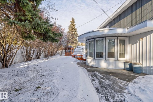 16 Laurier Place, Edmonton, AB - Outdoor