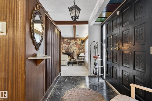 16 Laurier Place, Edmonton, AB - Indoor Photo Showing Other Room