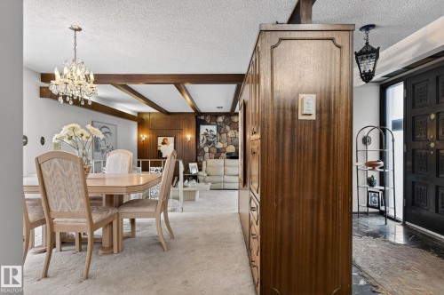 16 Laurier Place, Edmonton, AB - Indoor Photo Showing Dining Room