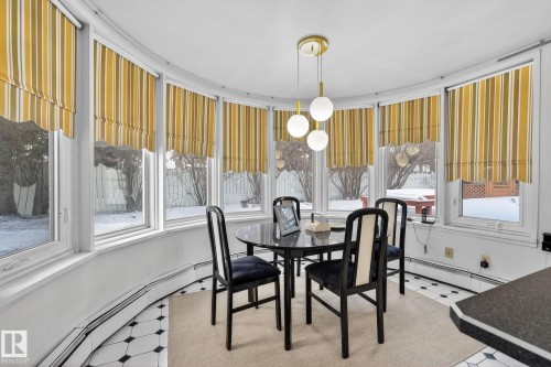 16 Laurier Place, Edmonton, AB - Indoor Photo Showing Dining Room