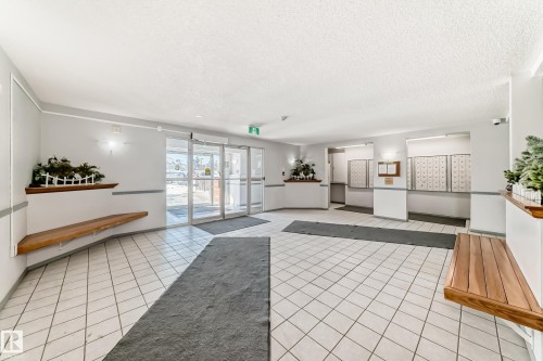 320 9620 174 Street, Edmonton, AB - Indoor