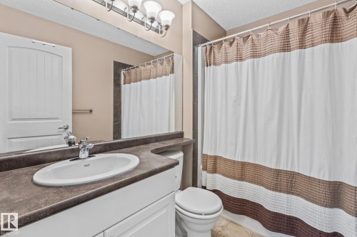 1133 35A Avenue, Edmonton, AB - Indoor Photo Showing Bathroom