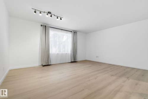 10226 154 Street, Edmonton, AB - Indoor Photo Showing Other Room