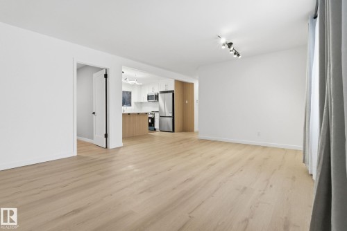 10226 154 Street, Edmonton, AB - Indoor