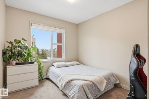 303 320 Ambleside Link Drive, Edmonton, AB - Indoor Photo Showing Bedroom