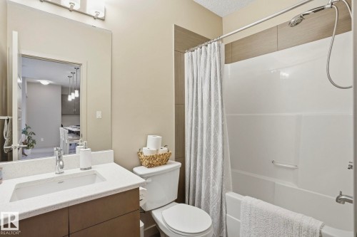 303 320 Ambleside Link Drive, Edmonton, AB - Indoor Photo Showing Bathroom
