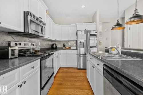 46 13825 155 Avenue, Edmonton, AB - Indoor Photo Showing Kitchen With Stainless Steel Kitchen With Double Sink With Upgraded Kitchen