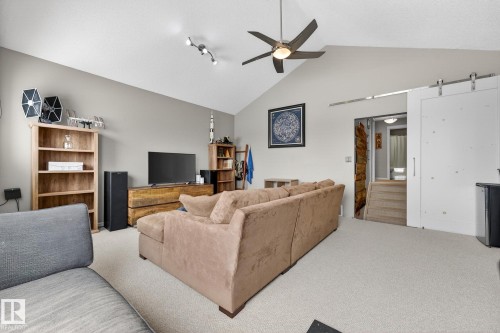 112 Windrose Drive, Leduc, AB - Indoor Photo Showing Other Room