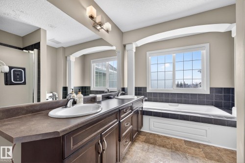 112 Windrose Drive, Leduc, AB - Indoor Photo Showing Bathroom