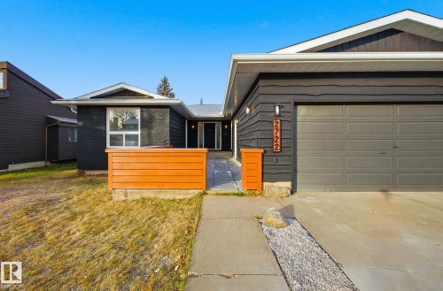 Bungalow with driveway and a double attached garage - 2722 104A Street, Edmonton, AB - Outdoor