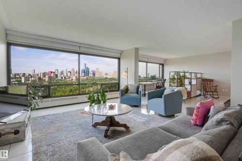 602 9929 Saskatchewan Drive, Edmonton, AB - Indoor Photo Showing Living Room
