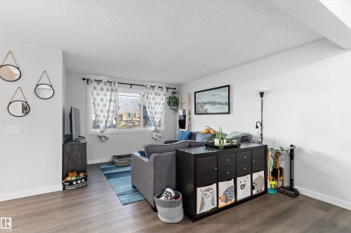 3320 48 Street, Edmonton, AB - Indoor Photo Showing Other Room