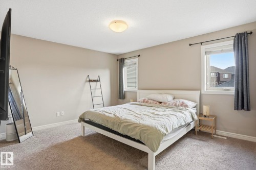 3057 Keswick Way, Edmonton, AB - Indoor Photo Showing Bedroom
