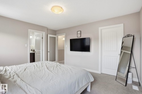 3057 Keswick Way, Edmonton, AB - Indoor Photo Showing Bedroom