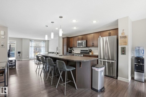 3057 Keswick Way, Edmonton, AB - Indoor Photo Showing Kitchen With Stainless Steel Kitchen With Upgraded Kitchen