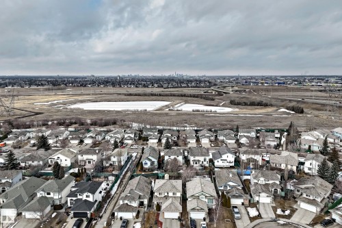 784 Blackburn Place, Edmonton, AB - Outdoor With View