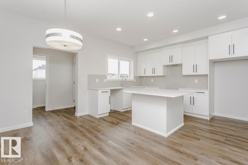 18113 73A Street, Edmonton, AB - Indoor Photo Showing Kitchen With Upgraded Kitchen