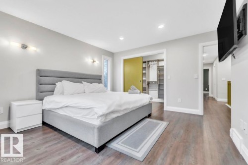8617 108A Street, Edmonton, AB - Indoor Photo Showing Bedroom