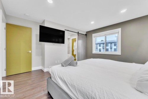 8617 108A Street, Edmonton, AB - Indoor Photo Showing Bedroom