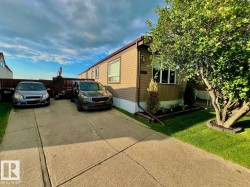 1032 Lakeland Crescent Sherwood Park, AB T8H 1J2