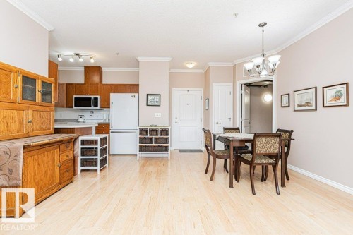 206 8528 82 Avenue, Edmonton, AB - Indoor