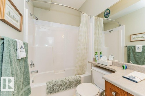 206 8528 82 Avenue, Edmonton, AB - Indoor Photo Showing Bathroom