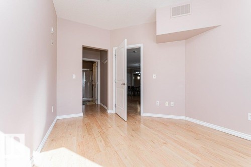 206 8528 82 Avenue, Edmonton, AB - Indoor Photo Showing Other Room