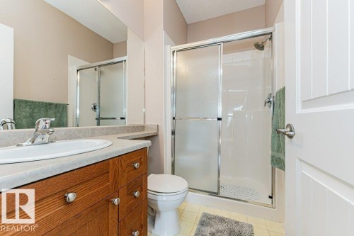 206 8528 82 Avenue, Edmonton, AB - Indoor Photo Showing Bathroom